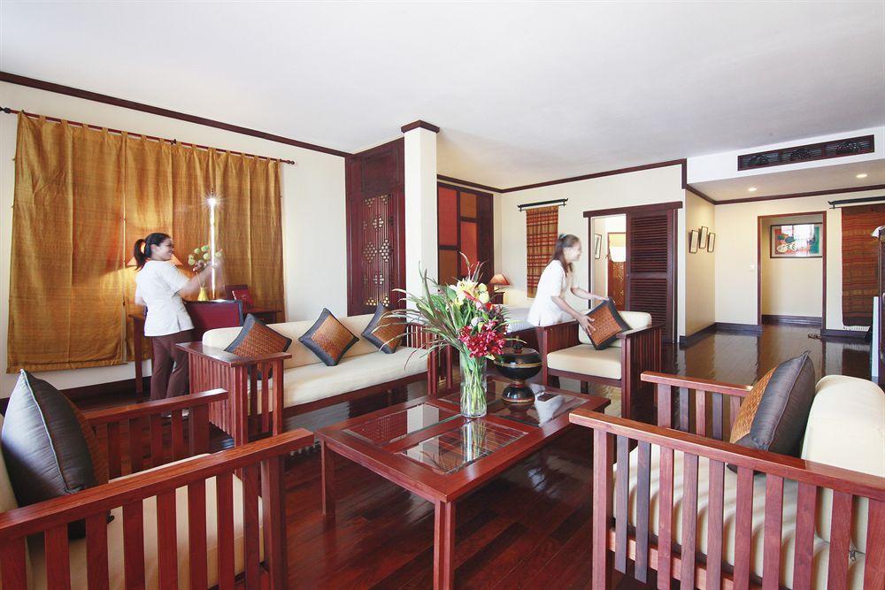 Amanjaya Pancam Suites Hotel Phnom Penh Esterno foto